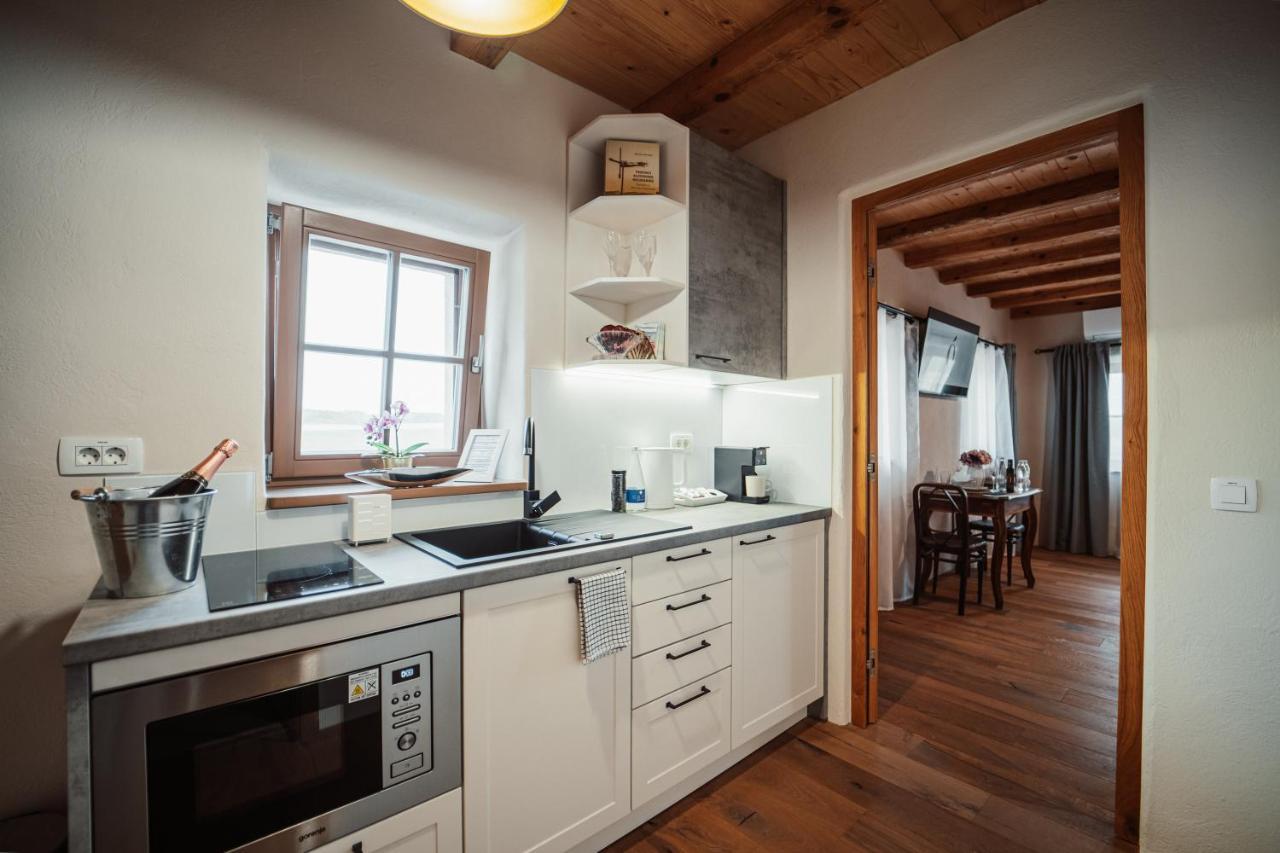 Kocbek Since 1929 Apartment Sveti Jurij ob Scavnici ภายนอก รูปภาพ